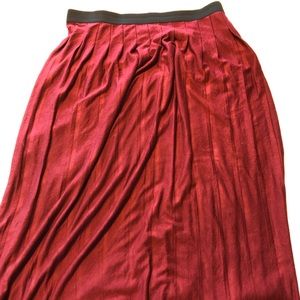 Women’s maroon maxi skirt